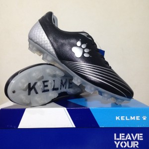 Sepatu Bola Kelme Infinite Original Tokopedia