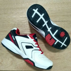 Sepatu Tenis Sepatu Olahraga Merk Desle Boris Becker Tokopedia