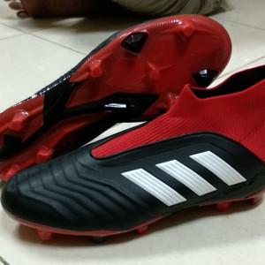 Sepatu Bola Adidas Predator Tokopedia