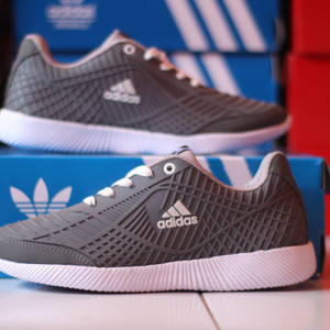 Sepatu Olahraga Adidas Bahan Karet Abu Abu Tokopedia