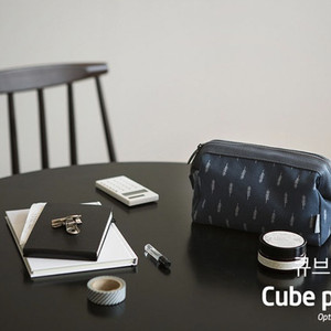 Dompet Kosmetik Tahan Air Bentuk Cube Tas Peralatan Make Up Tokopedia