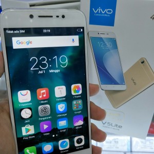 Vivo V5 Lite 3 32gb Garansi Resmi Berhadiah Tokopedia