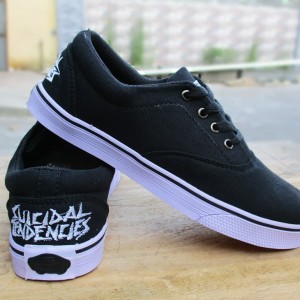 Sepatu Vans Suicidal Tendencies Tokopedia