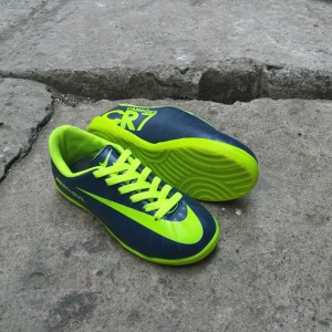 Sepatu Futsal Anak Adidas Size 28 32 Tokopedia