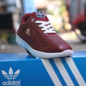 Sepatu Olahraga Adidas Bahan Karet Merah Maroon Tokopedia