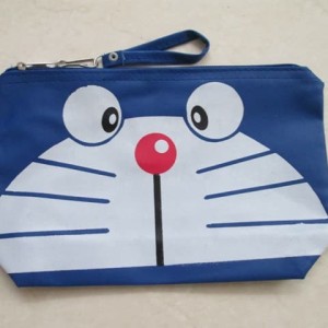 Diskon Tas Kosmetik Pouch Karakter Doraemon Sablon Tokopedia