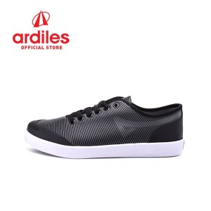 Sneakers Sepatu Tokopedia