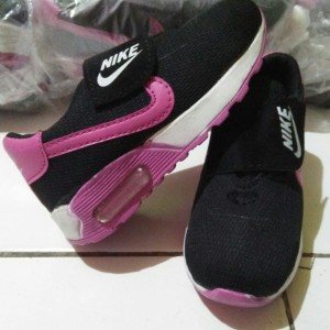 Sepatu Sneakers Anak Sd Tokopedia