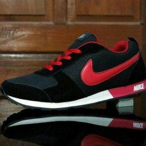 Sepatu Pria Nike Waffle Trainner Hitam Kuning Sport Joging Olahraga Lari Kets Tokopedia