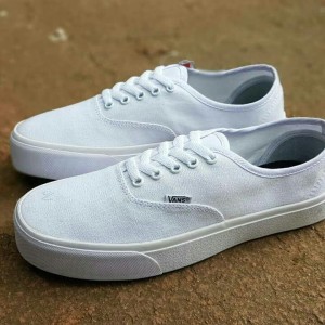 Vans Autentic Sepatu Cowok Tokopedia
