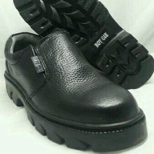 Sepatu Safety Boygie Model Slop Tokopedia