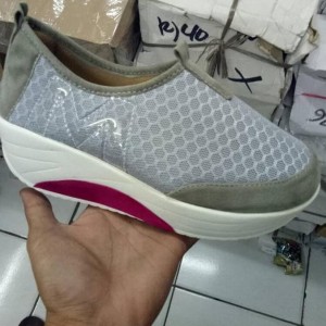 Sepatu Cewek Kets Keren Tokopedia