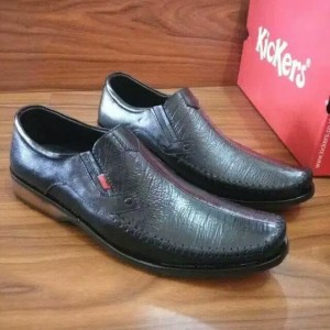 Sepatu Pantopel Kickers 605 Tokopedia