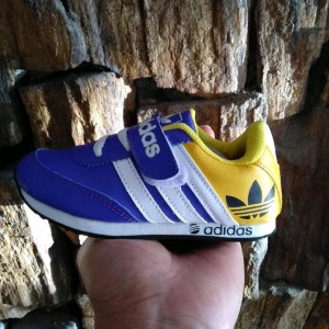 Sepatu Sekolah Anak Bervarian Sd Paud Tk 123456 Tahun Tokopedia