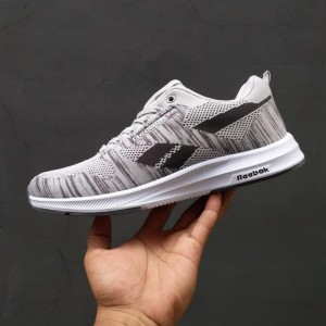 Fenomenal Sepatu Reebok Ventilation Import Tokopedia