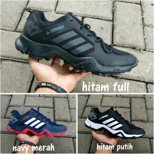 Sepatu Adidas Gunung Tracking Adventure Tokopedia