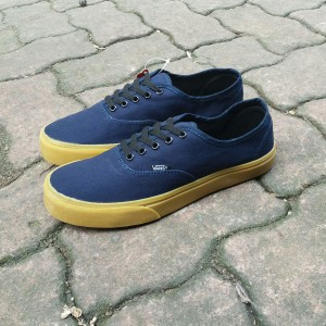 Vans Autentic Sepatu Cowok Tokopedia