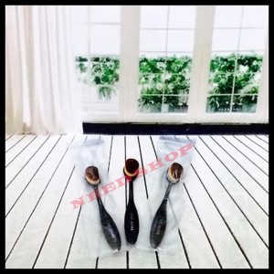 Sale Oval Foundation Face Brush Make Up Kosmetik Face Foundation Tokopedia