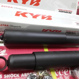 Shock Breaker Merk Kayaba Premium Toyota Avanza Depan 2004 2011 Asli Original Harga Sepasang Promo Free 2pcs Stoper Shock Tokopedia