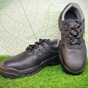 Sepatu Sefty Krisbow 4 Inc Sepatu Pengaman Safety Shoes Krisbow Arrow Tokopedia