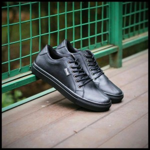 Sepatu Sneakers Pria Adidas Walker Tokopedia