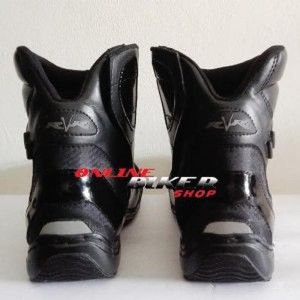 Sepatu Rvr Razor Black Tokopedia