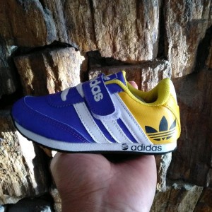Sepatu Sekolah Anak Bervarian Sd Paud Tk 123456 Tahun Tokopedia