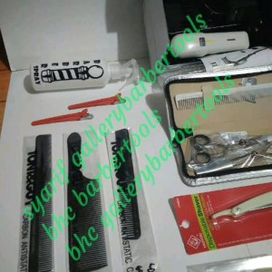 Harga Promo Set Paket Perlengkapan Alat Pangkas Rambut Barber Shop Potong Rambut Set Alat Barbershop Mesin Cliper Super Taper Asli Murah Berkualitas A Tokopedia