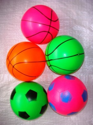 jual bola karet basket soccer sepak bola football anak 20cm souvenir ultah uf uf store jual bola karet basket soccer sepak bola football anak 20cm souvenir ultah uf uf store