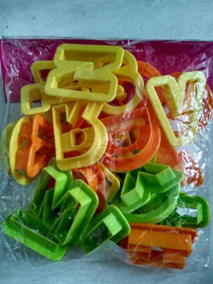 ... harga Cetakan Huruf Fondant Besar / Fondant Alphabet Mold Tokopedia.com