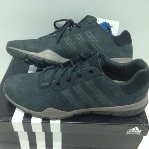 Sepatu Outdoor Adidas Jawpaw Slip On Anzit Dlx Kurobe Duramo Goretex dll