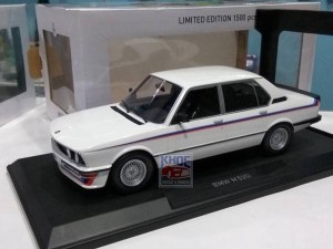 Jual DIECAST / MINIATUR BMW M535i E12 1980 WHITE SKALA 1:18 BY NOREV ... Jual DIECAST / MINIATUR BMW M535i E12 1980 WHITE SKALA 1:18 BY NOREV ...