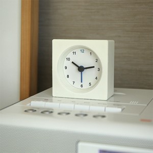 Dekad Alarm Clock Silent Clock Desain Vintage - Putih Terbaru. Source ·