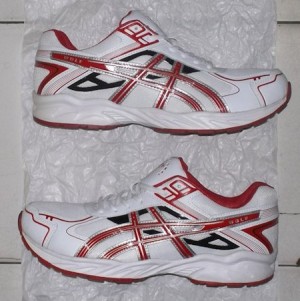 Harga Sepatu Olahraga travelbon.com Harga Sepatu Olahraga travelbon.com
