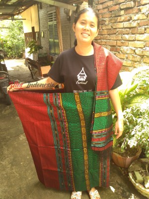 jual tumtuman tenun tarutung ulosindonesia jual tumtuman tenun tarutung ulosindonesia