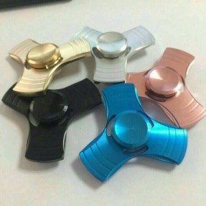 jual fidget spinner besi spinner segitiga spinner jual fidget spinner besi spinner segitiga spinner
