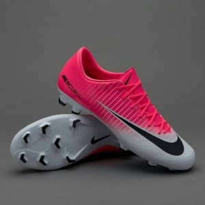 Hasil gambar untuk sepatu bola nike mercurial