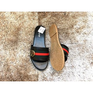 Harga Sandal Sepatu travelbon.com Harga Sandal Sepatu travelbon.com