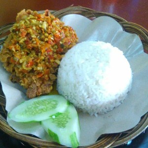 Lukisan Nasi Lemak Di Atas Meja - Nuring