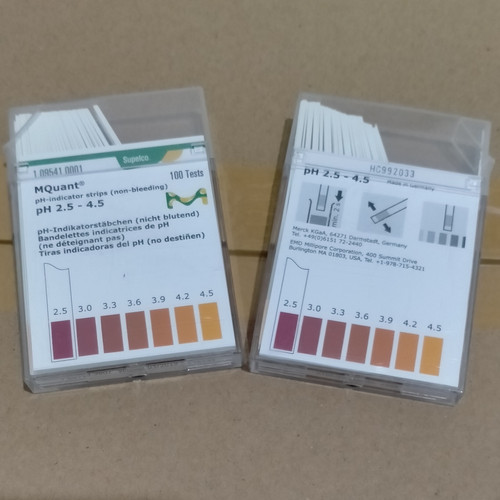 Foto Produk pH Paper Indicator 2,5 - 4,5 MERCK. Cat. 109541. pH Paper Indikator dari AHYA TOKO LAB KIMIA