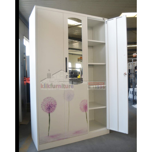 Foto Produk Lemari Pakaian 3 Pintu Bahan Full Besi TFC 012 dari klikfurniture