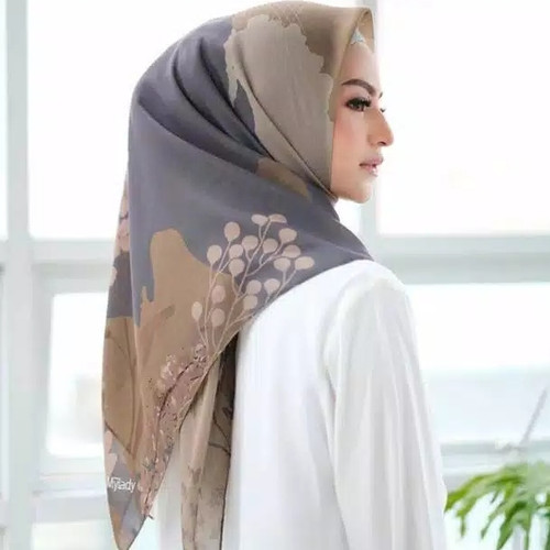 Foto Produk Hijab Segi Empat Deenay Kw Motif Bunga Terbaru - Lasercut dari aokyhijab