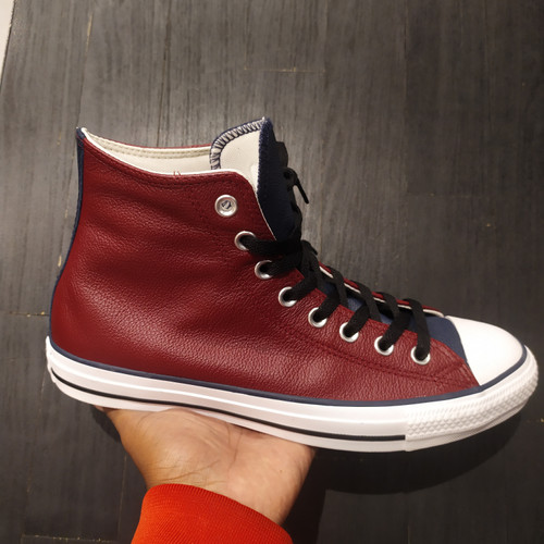 chuck taylor all star hi top