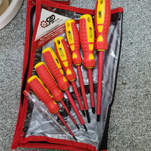 Foto Produk Obeng listrik set 8pcs 1000v dari homes shopping