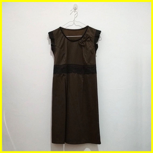 Foto Produk Preloved Baju Second Fashion Dress Cewek Wanita No Lengan Coklat Murah dari Iyesh Online Store