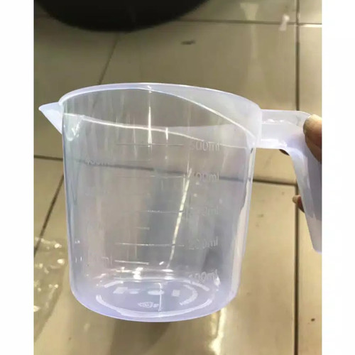 Foto Produk gelas ukur 500ml / takaran plastik measuring cup merk tantos 5601 dari Larisperabotan