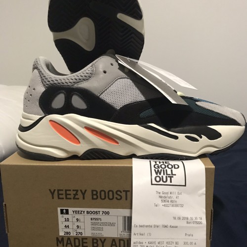 yeezy 700 wave runner og