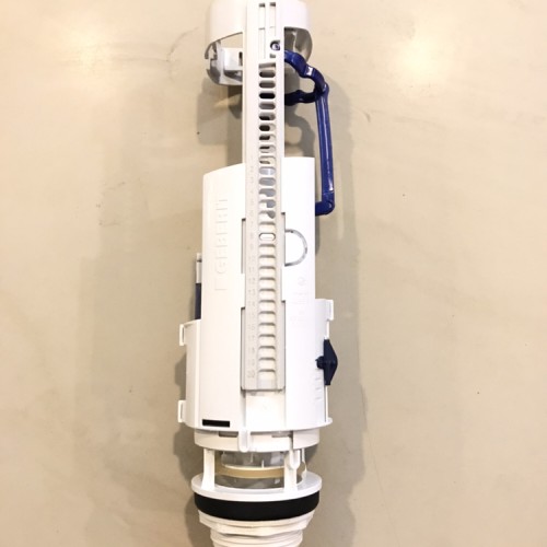 Foto Produk pelampung kloset toto geberit dual flush cw421j dan cw660nj dari tokosms