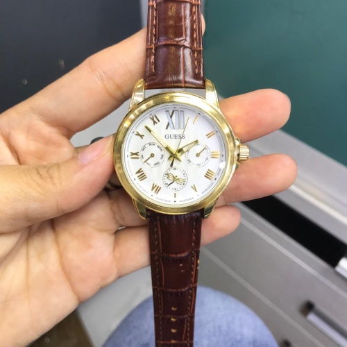 Foto Produk Jam Tangan Pria Guess Chronograph Aktif dari LOVELY BEAUTY HOUSE