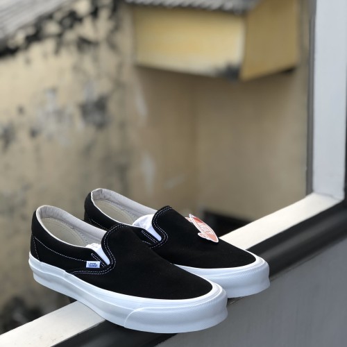 vans slip on og bw